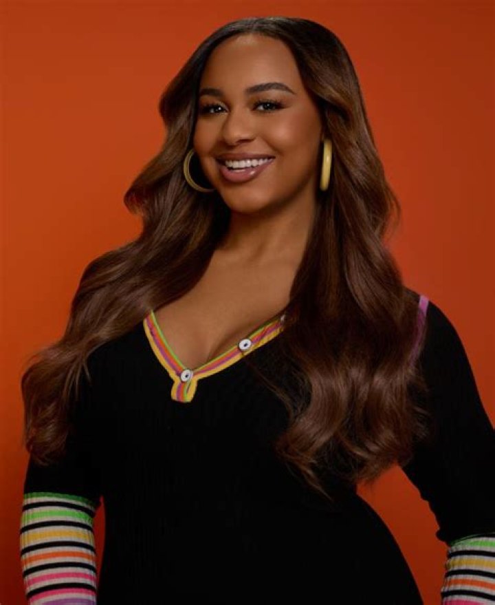 Nia Sioux's BioWiki Net Worth,Son,Facts,Car,Real Name,Parents,Single