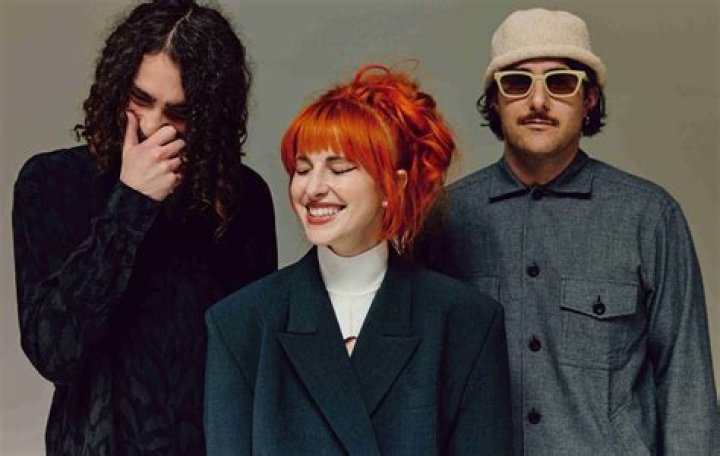 Paramore's Hayley Williams and New Found Glory's Chad Gilbert Are