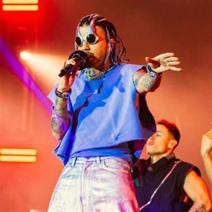 Rauw Alejandro Lights Up Stage with TwoSong Medley on &lsquo;Tonight Show&rsquo;