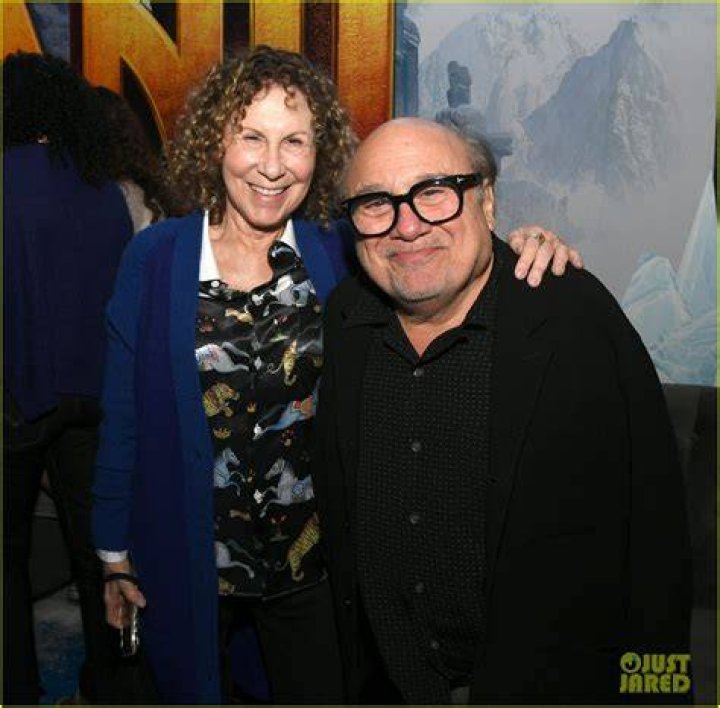 Rhea Perlman reflects on still being married to Danny DeVito 10 years