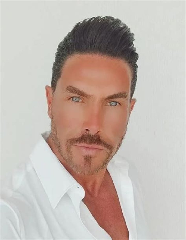 Roberto Assad Official Site for Man Crush Monday MCM Woman Crush