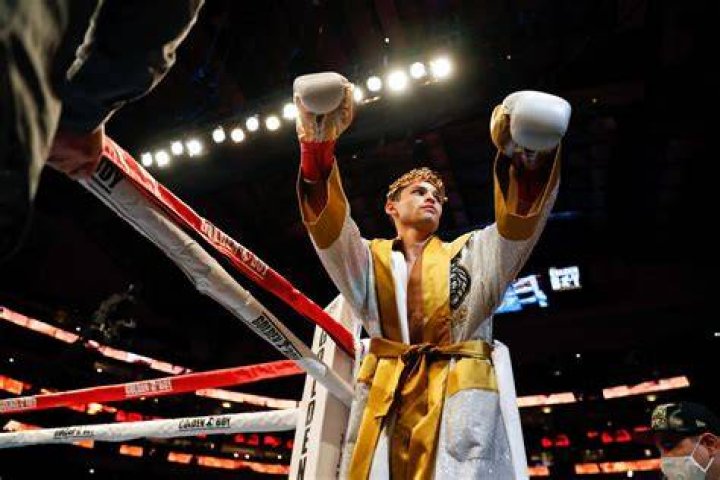Ryan Garcia's father clarifies rehydration clause in Tank Davis fight