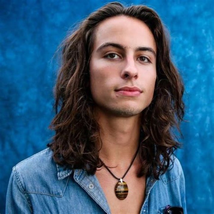 Sam Kiszka Age, Networth, Height, Girlfriend, Friend, Birthday BIOGRAPHEY