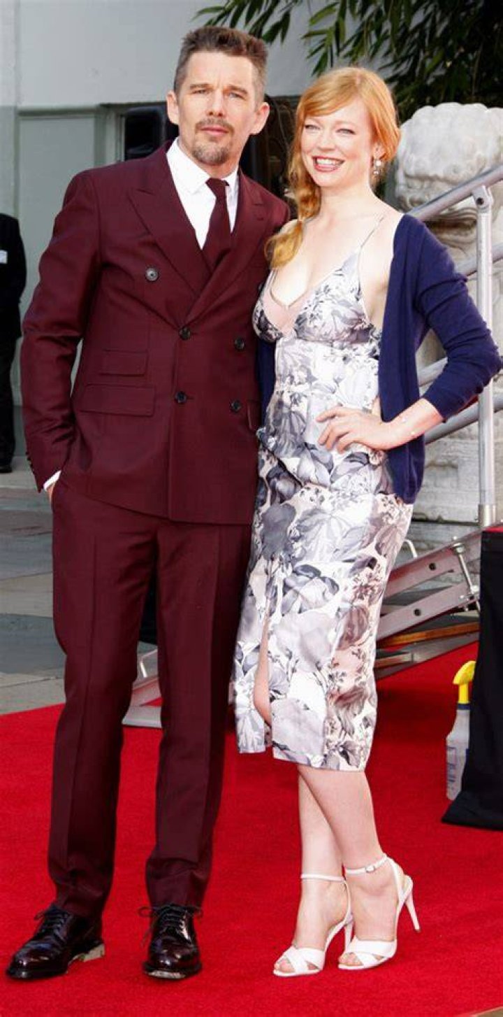 Sarah Snook Height How Tall Is Sarah Snook
