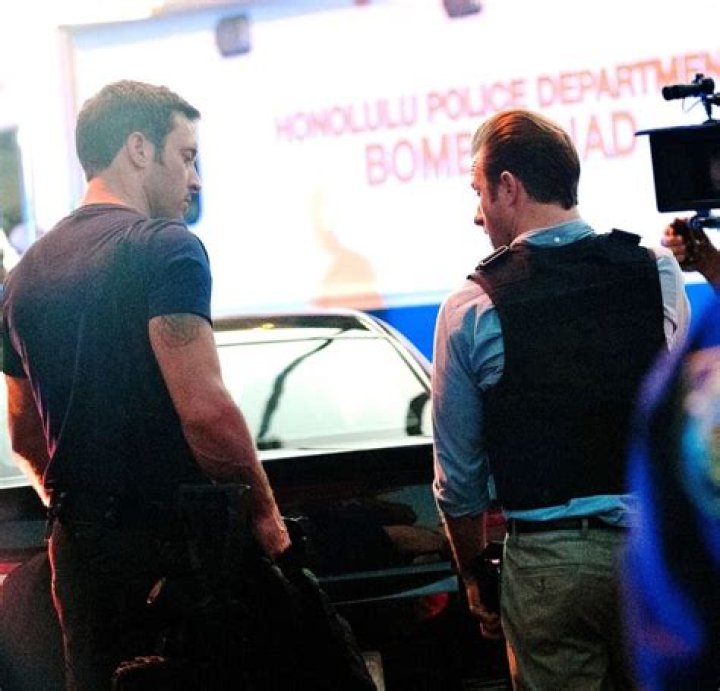 Scott Caan, Cop Show, Hawaii Five O, Chris Evans, Favorite Tv Shows, Tv