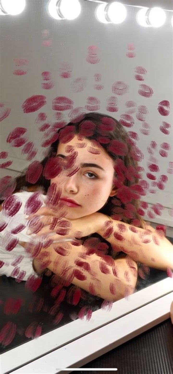 Sofia Elizabeth (sofiaspamssometimes) on Threads