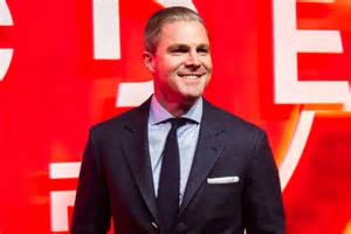 Stephen Amell Net Worth How Much is Amell Worth?