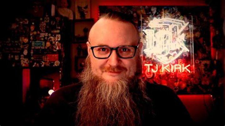 TJ Kirk's "Questions for SJWs", but only words with the letter 'M