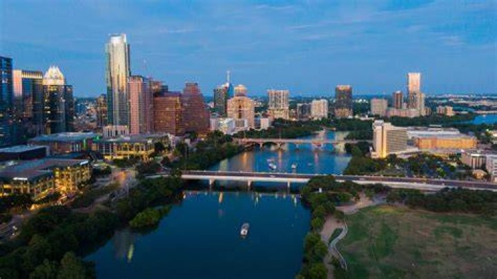 to Austin's Queer Side Parties, bars, and so much pride A