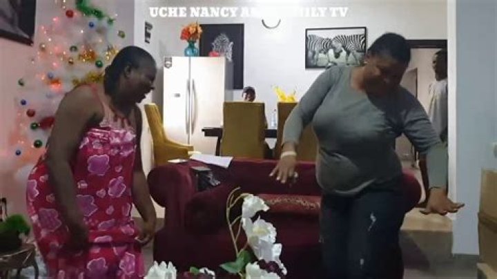 UCHE NANCY HAD AN XMAS FAMILY PHOTO SHOOT & IT WAS GLAMOROUS.WATCH
