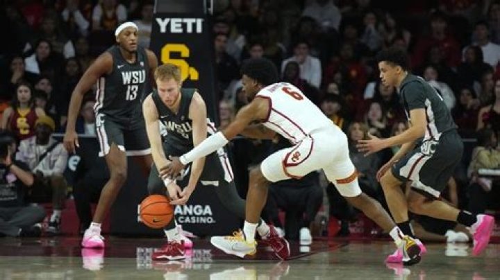 Washington State ends 3game losing streak with lopsided win over