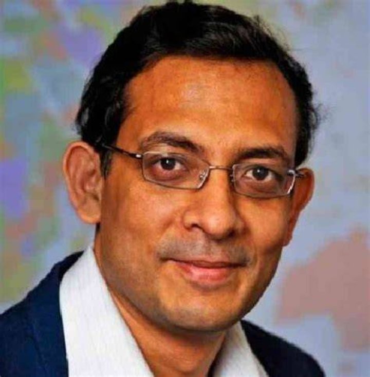 What is Abhijit Banerjee Net Worth 2023 Age, Height, Family, And More