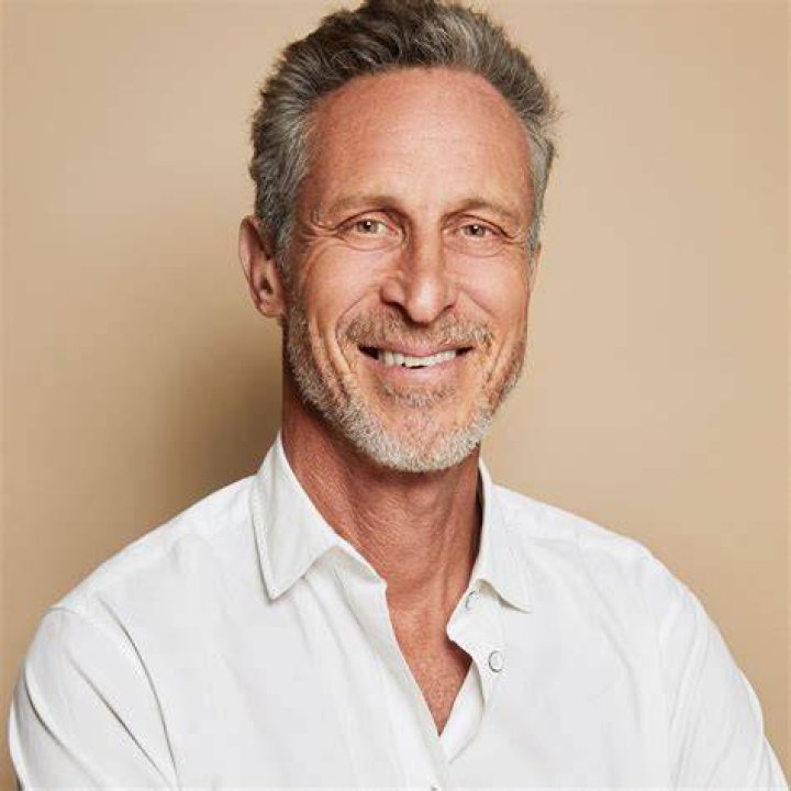 Who is Dr Mark Hyman's wife? 'Single father' family picture raises question