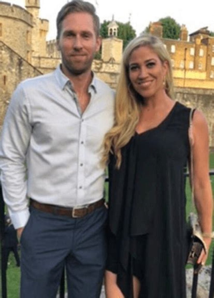 Who Is Meredith Marakovits? Husband, Age, Salary & Net Worth Explored