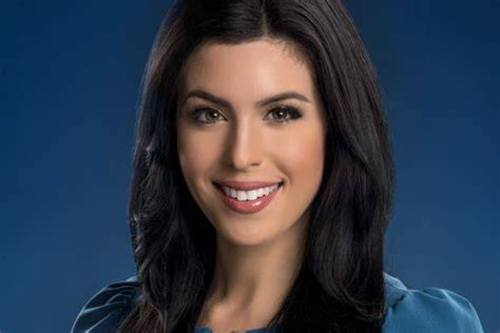 Who is Sara Donchey from KCAL 9 News Biography, Net Worth & more