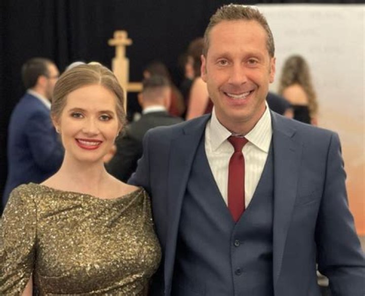 Who Is Veronica Meadows Husband Simon Shaykhet? Kids