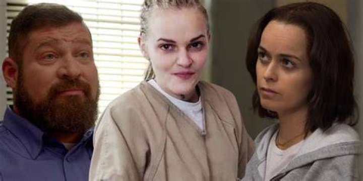 Who Killed Piscatella On 'OITNB'? Refresh Your Memory On Season 5's