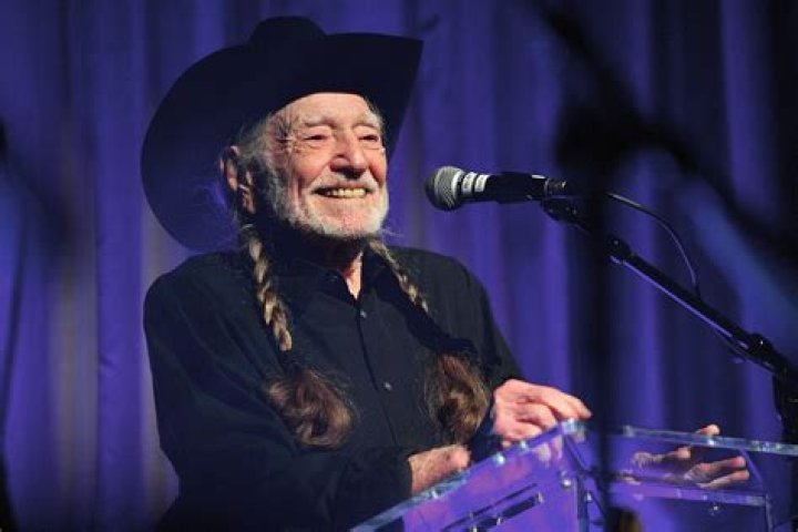 Willie Nelson says he cut Utah show short because of altitude CBS News