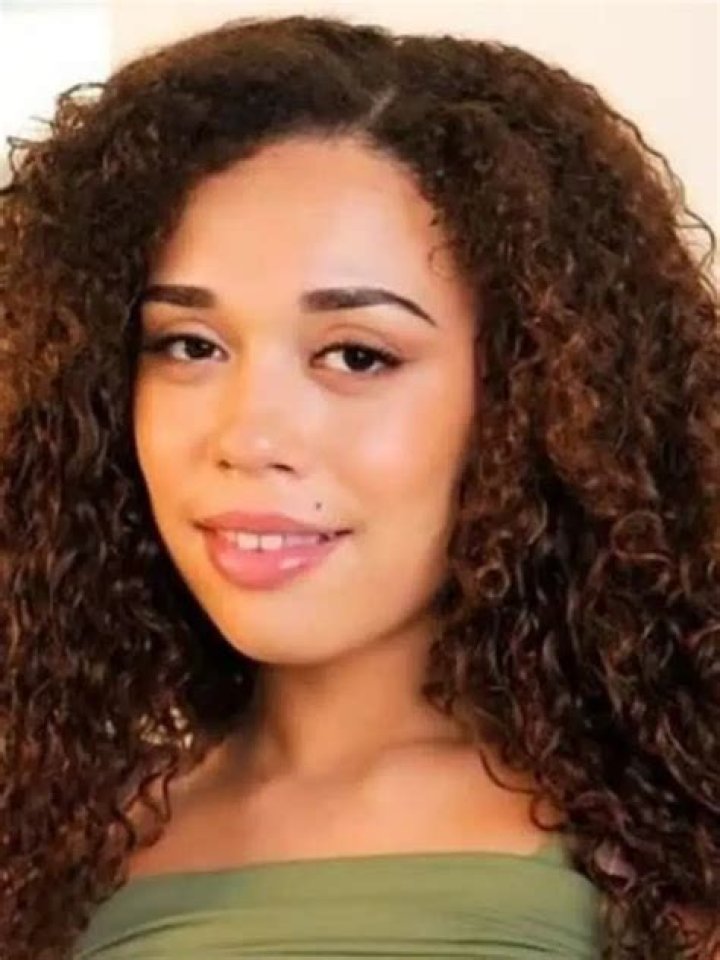Willow Ryder Biography, Age, Real Name, Nationality, Wiki, Photos
